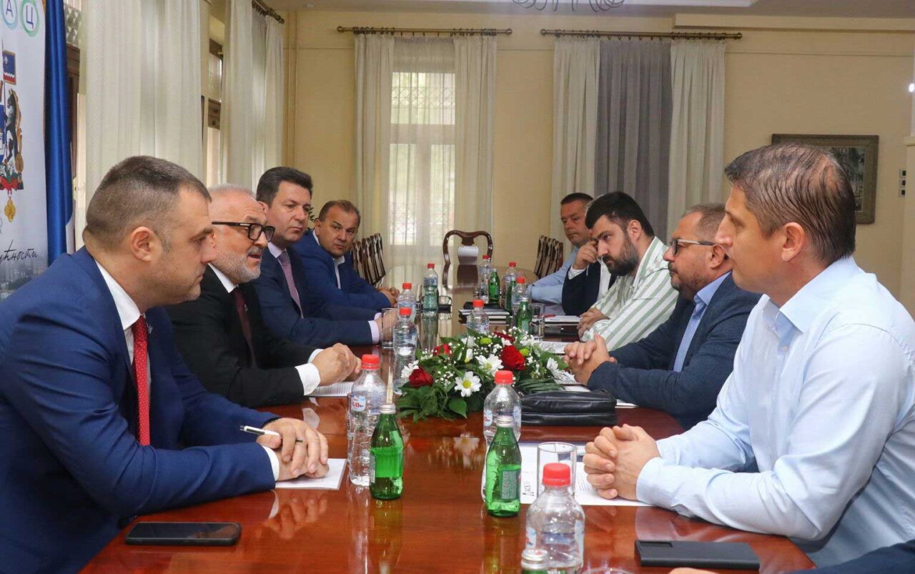 borba-protiv-koripcije-sastanak-sa-gradonacelnicima borba-protiv-koripcije-sastanak-sa-gradonacelnicima