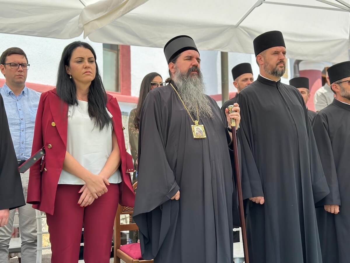 sveta-arhijerejska-liturgija-donja-badanja_03 sveta-arhijerejska-liturgija-donja-badanja_03