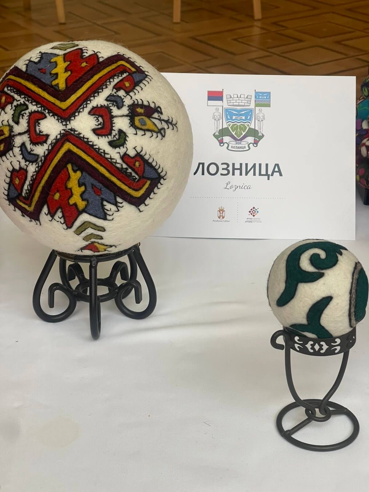 Izlozba-predsednik-vucic-gradonacelnica-lukic_12